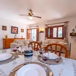 073 Villa Nerja